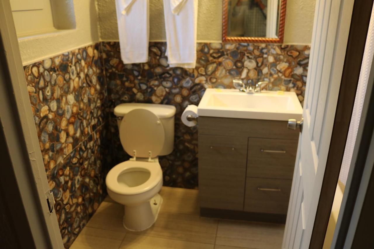 Miami Inn&Suites Oak Lawn Bagian luar foto